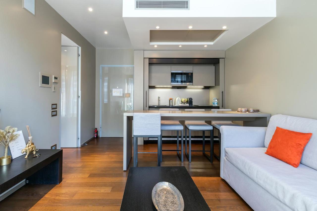 Milan Retreats Duomo Suites ภายนอก รูปภาพ