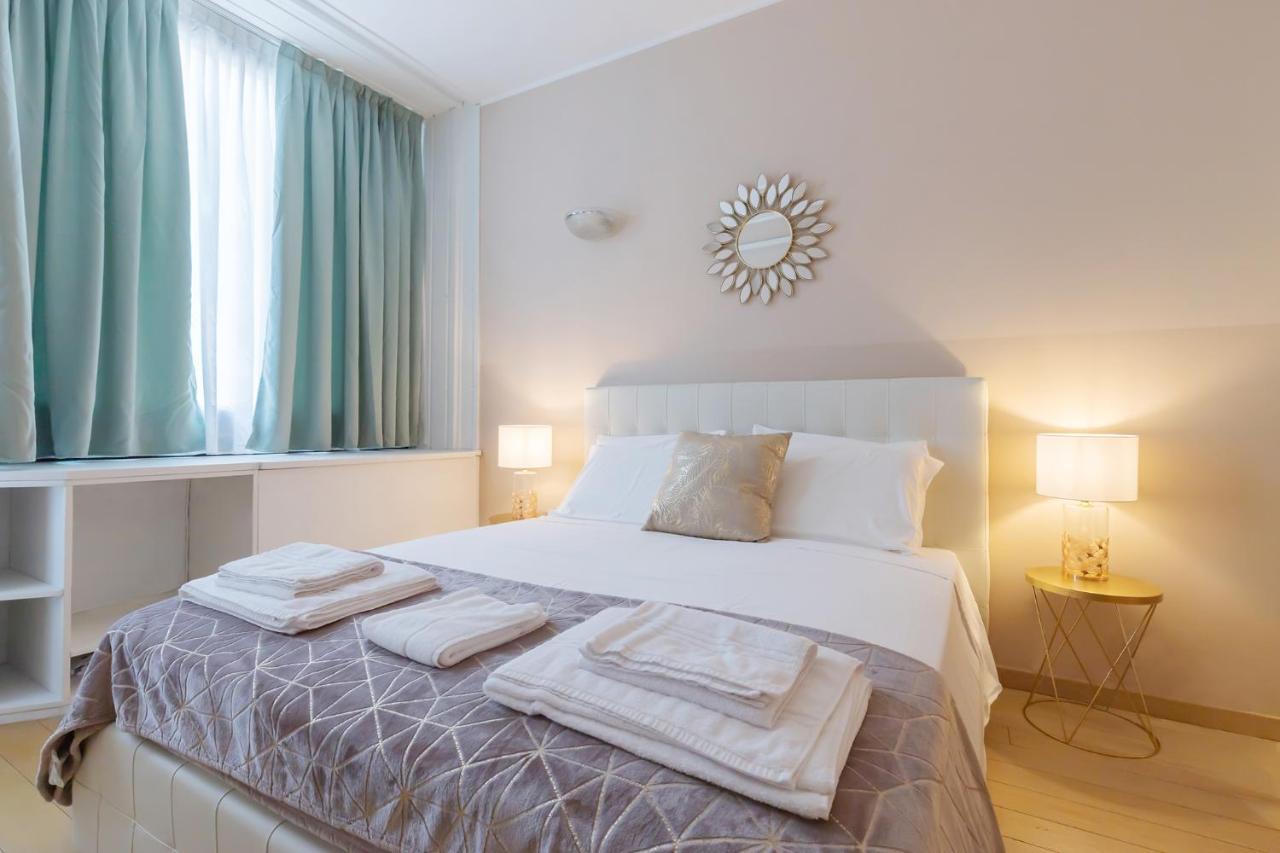 Milan Retreats Duomo Suites ภายนอก รูปภาพ